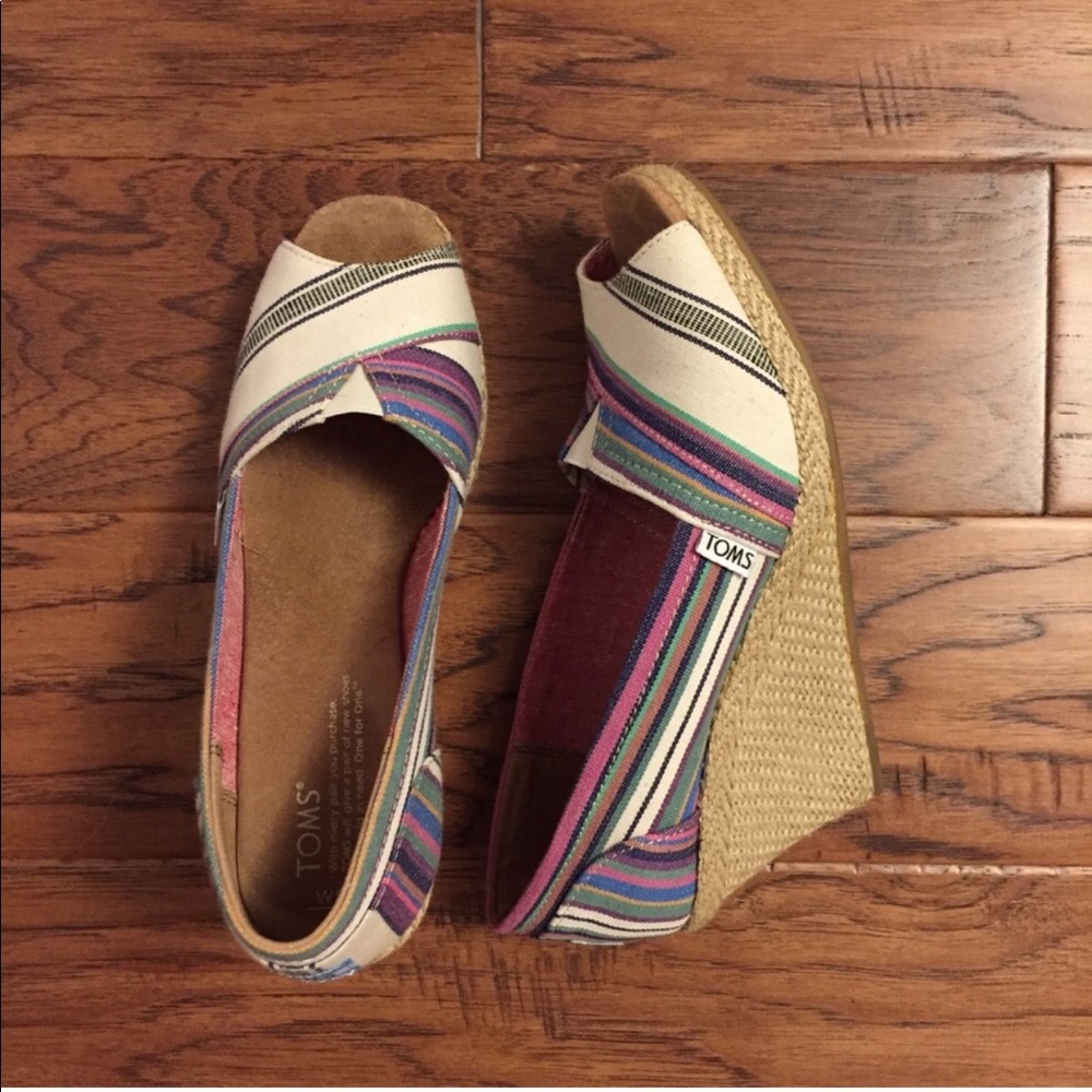 Tom Wedge Village Stripe
